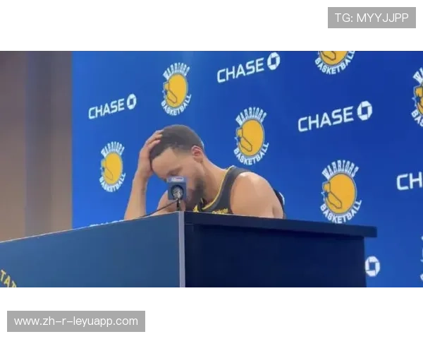 勇士外线火力全开，库里再中关键三分，勇士对阵开拓者,库里43分